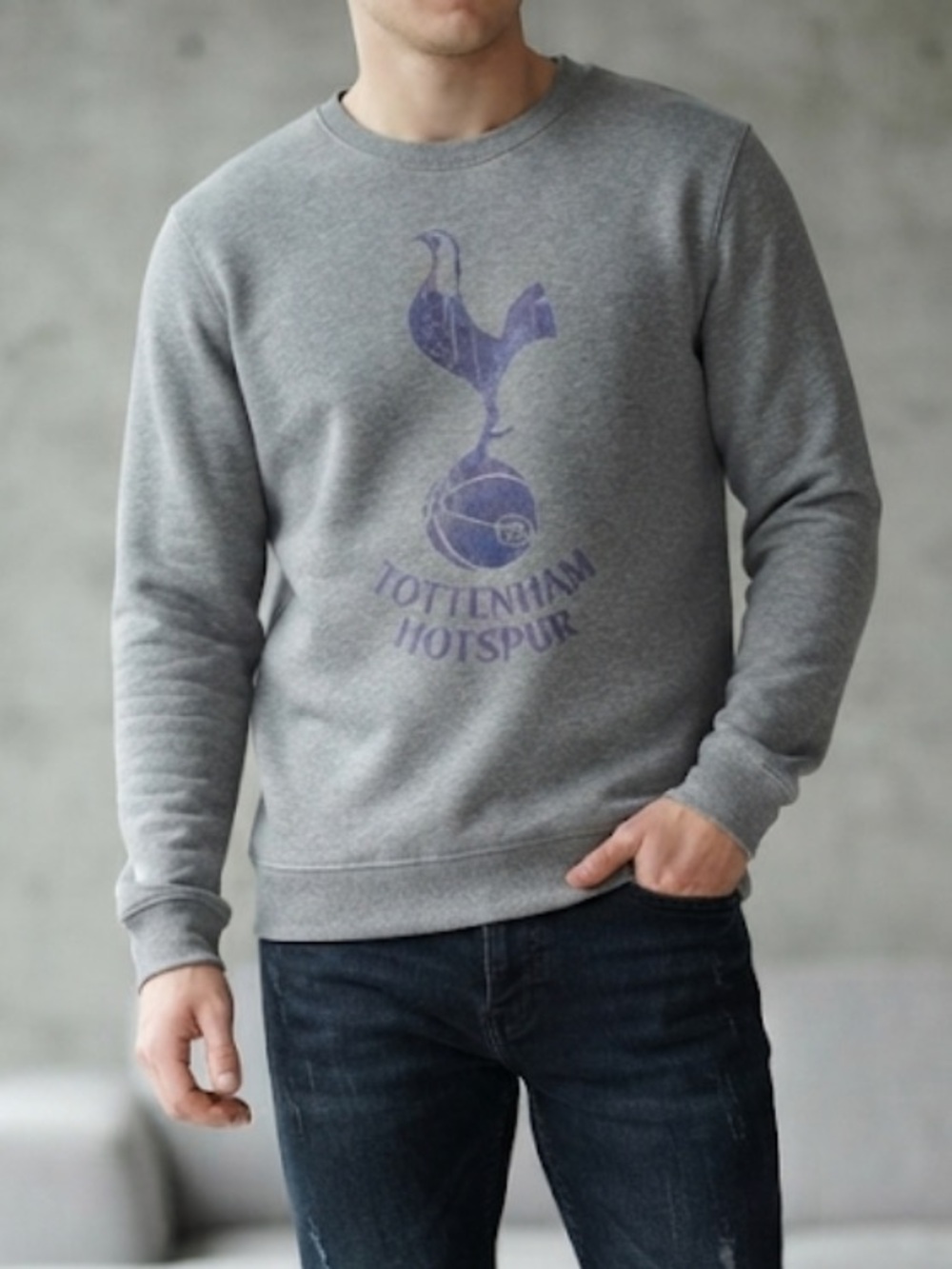 Tottenham Hotspur FC Gray Crewneck Sweatshirt Size L